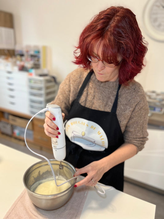 Bougies Artisanales vs Bougies Industrielles : pourquoi choisir l’artisanal ?