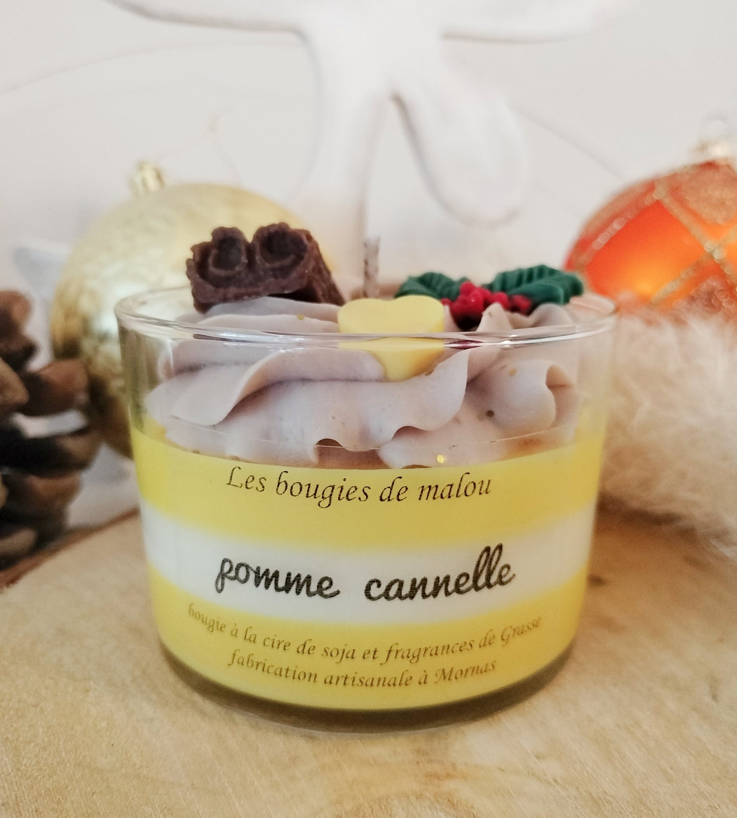 Bougie pomme cannelle