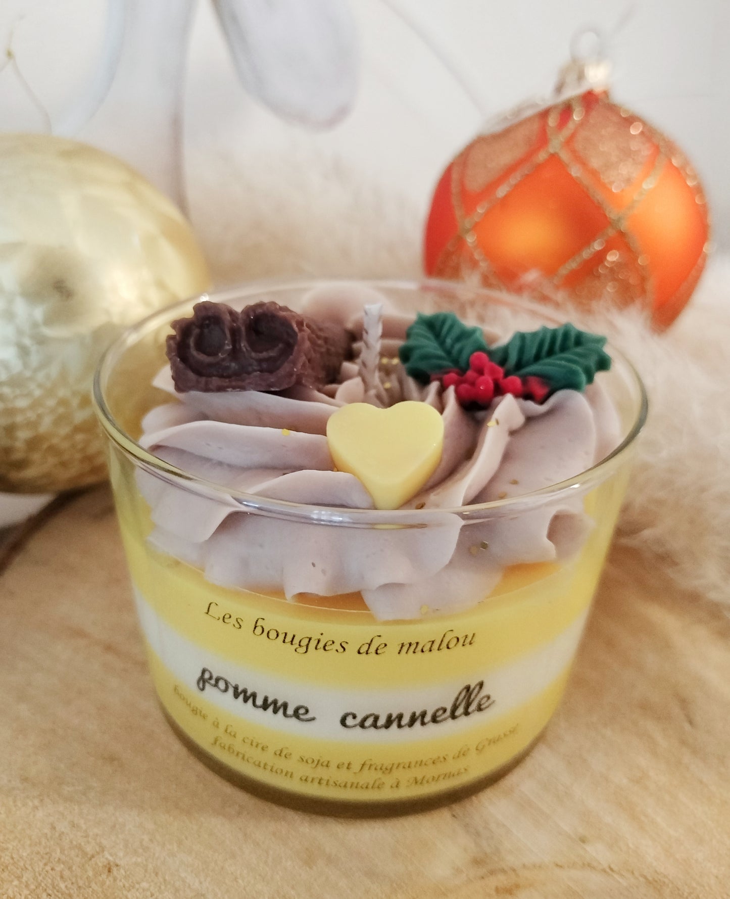 Bougie pomme cannelle
