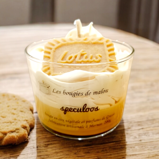 Speculoos candle