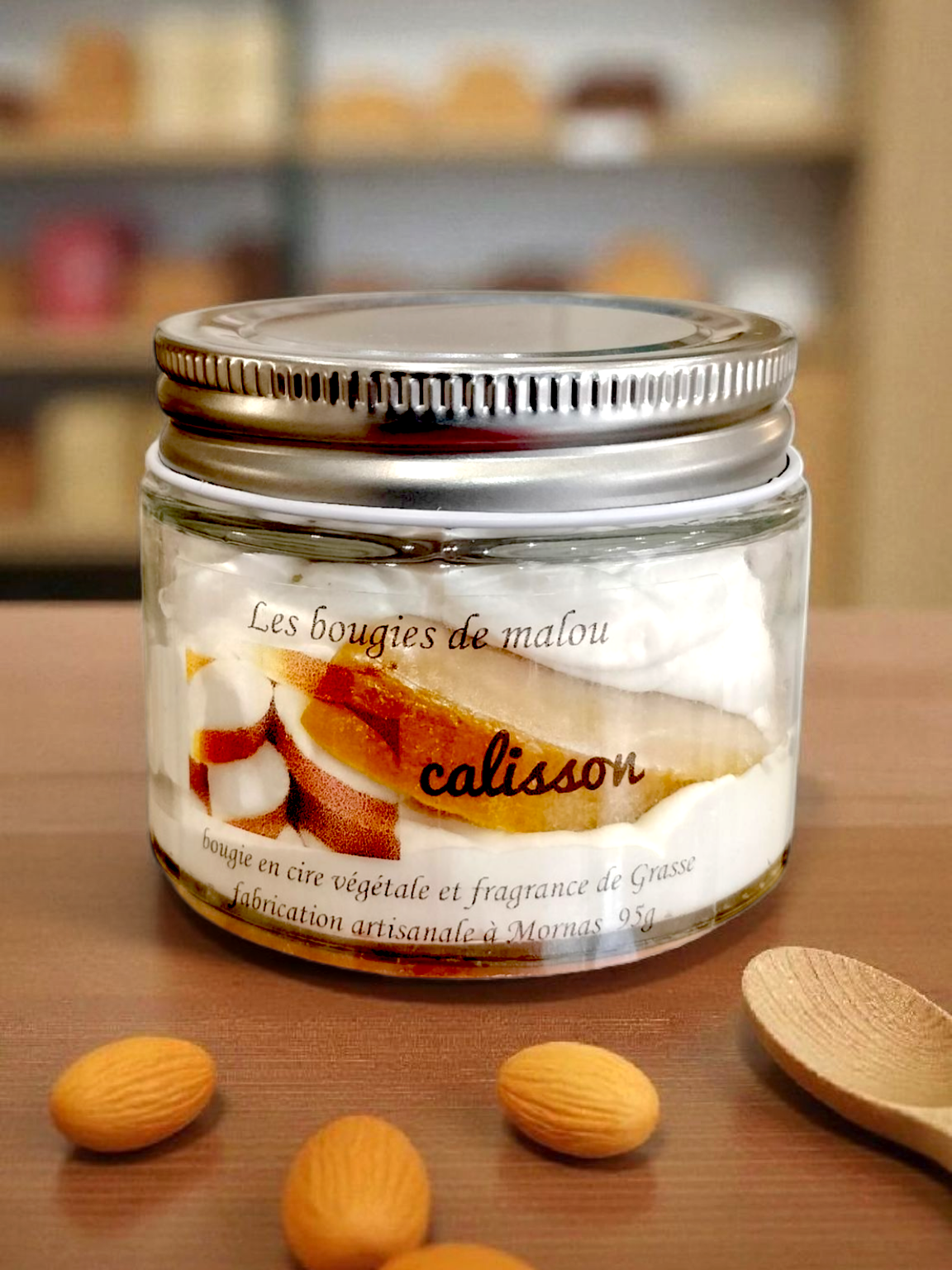 bougie artisanale et végétale. Parfum Calisson